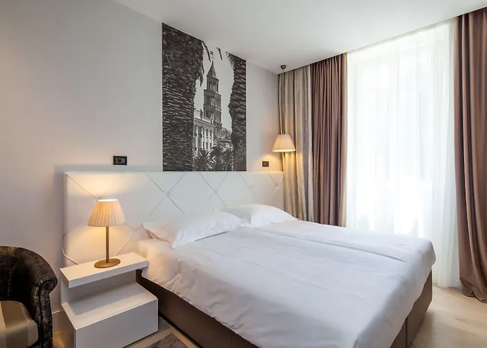 Cornaro Hotel