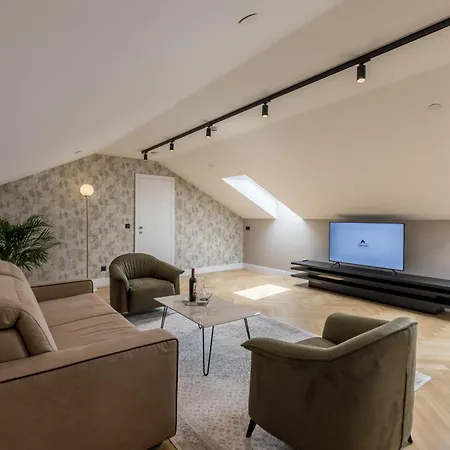 Szálloda Cornaro 5*