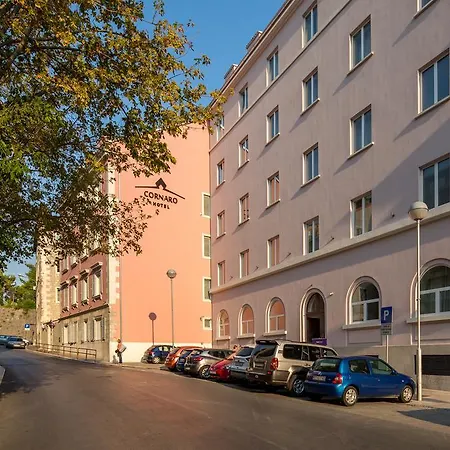 Cornaro Szálloda Split