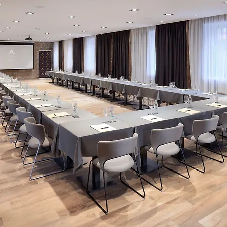 Ξενοδοχείο Cornaro Σπλιτ