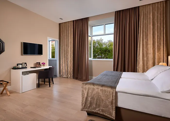 코르나로 스플리트