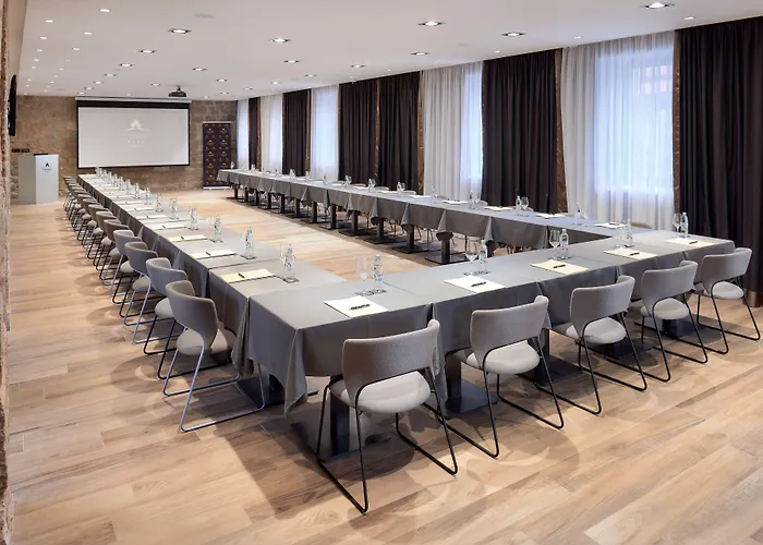 호텔 코르나로 스플리트